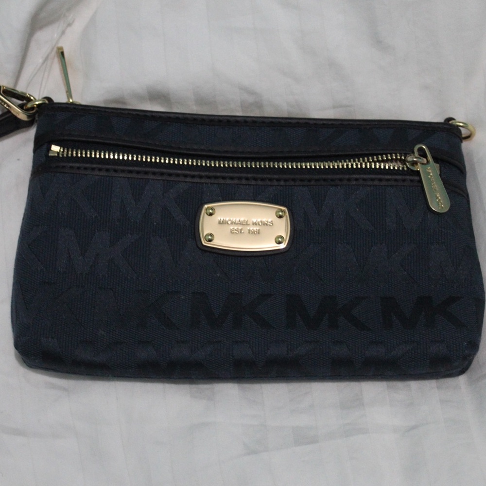 Michael Kors Wristlet